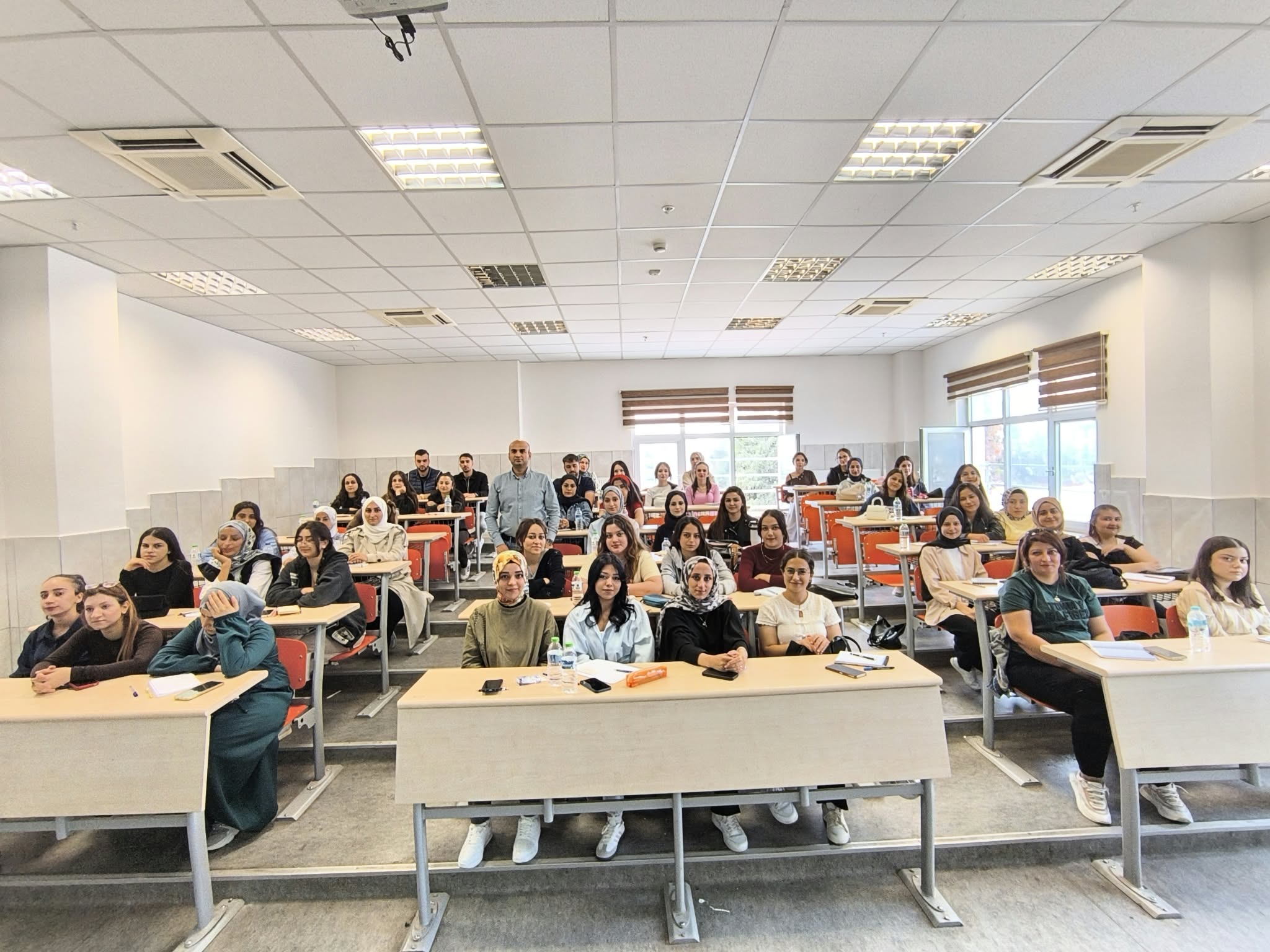 Fizyoterapi Programı Öğrencilerine Yönelik Oryantasyon Eğitimi Gerçekleştirildi